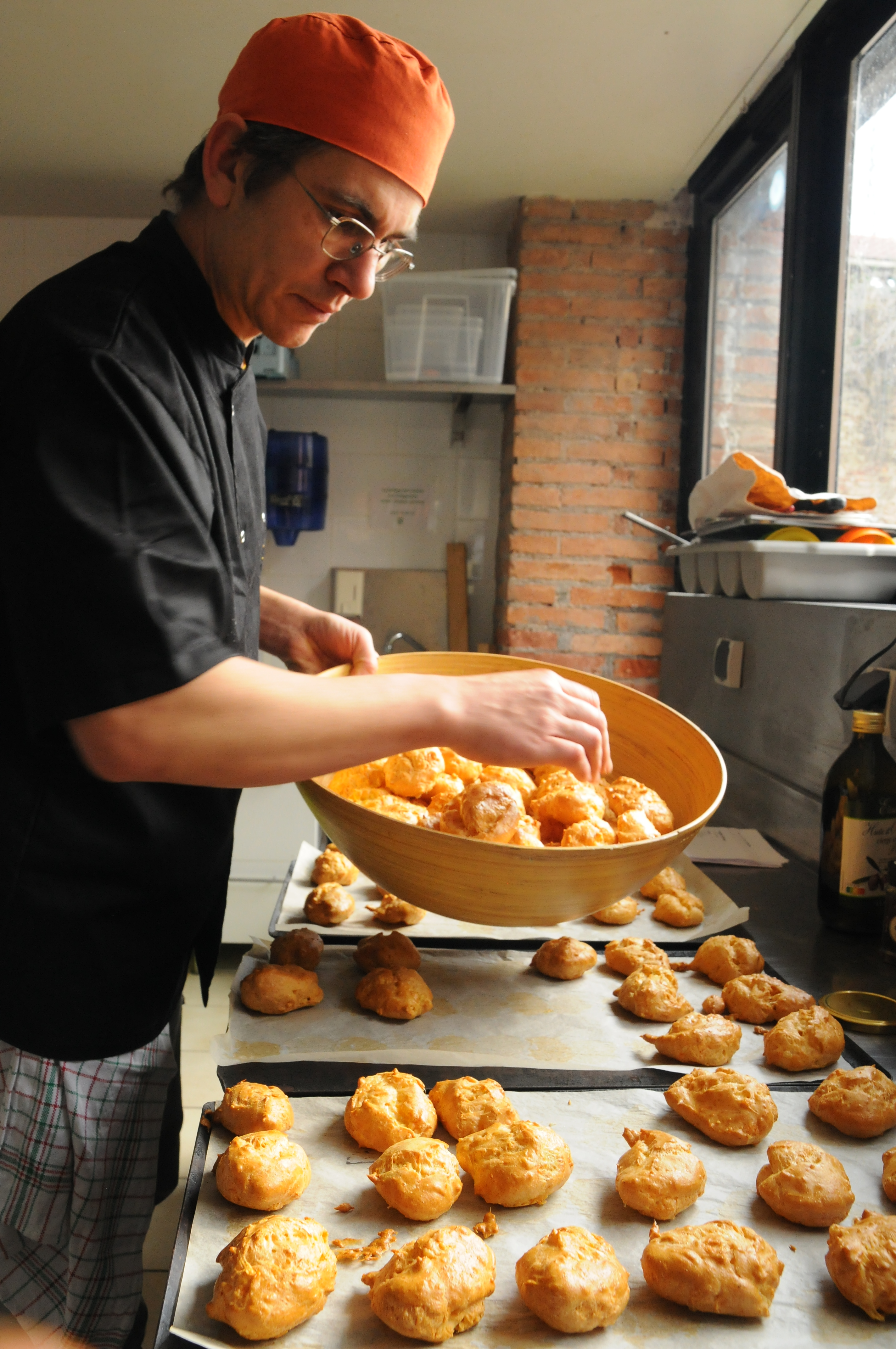 Photo de confection de pâtisserie au pic'assiette, traiteur Annonay